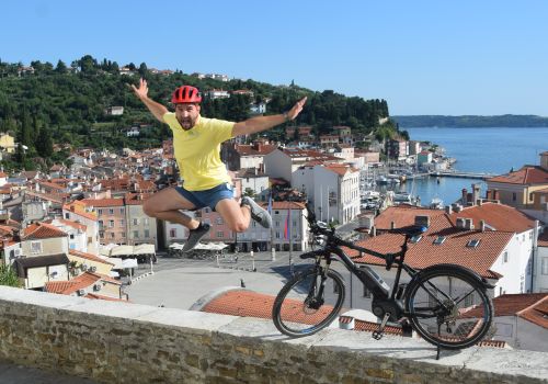 /default/partnerji/Allyearebiking/